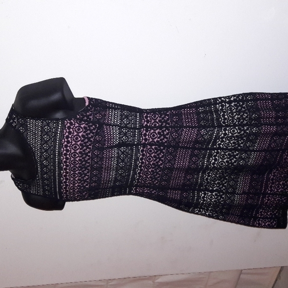 NEW YORK & CO. Lace Dress, Size 8 - Picture 5 of 7